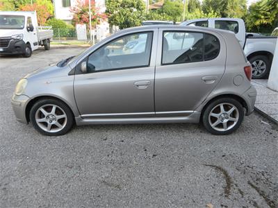 6/2026- 01 autovettura Toyota Yaris