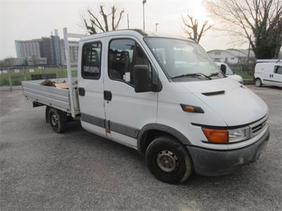 11/26- autocarro con cabina allungata Iveco 35/29 anno 2004
