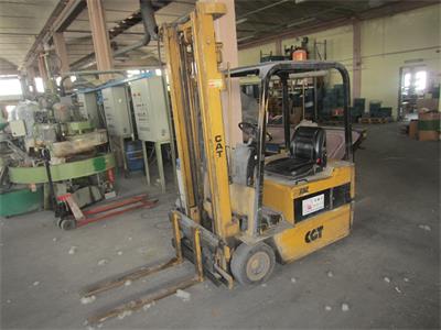19/26-1-attrezzature varie per vetreria industriale, semilavorati ed arredi ed attrezzature per uffi