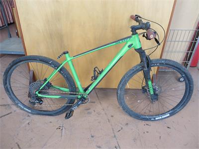 17/26-4- 01 bicicletta marca Scott 29’ Scale 960