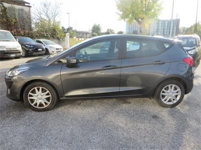 38/26-2- n. 1 autovettura FORD FIESTA, targata FT015YZ