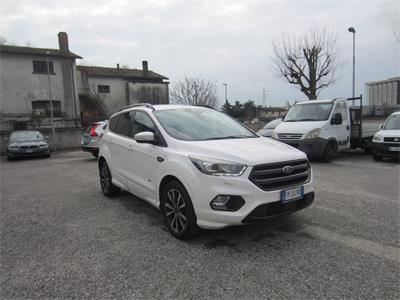 6/2025-2- 01 autovettura Ford Kuga Tg FP247RB