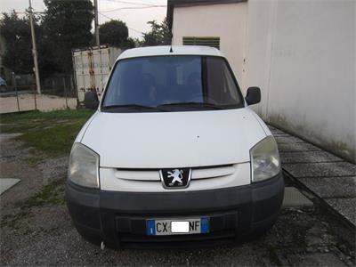 25/2025- autocarro Peugeot Ranch