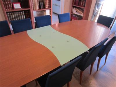 18/2025 - tavolo ovale e 10 poltroncine