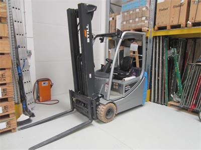 37/25-14- 01 muletto elettrico Still RX 20-20L, matricola 516225M00002, anno 2023 con carica batteri