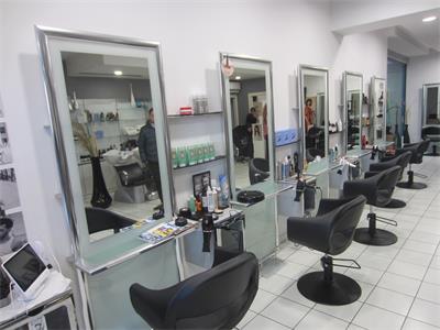 59/205- arredi ed attrezzature professionali per salone di coiffeur