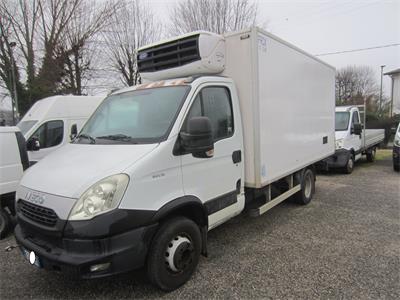 5/26- Autocarro Iveco Daily furgone isotermico con gruppo frigorifero