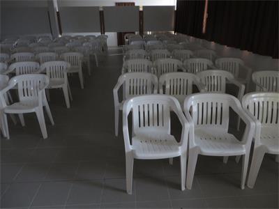 12/25-1- arredi ed attrezzature elettroniche ed informatiche per ufficio, sala riunioni