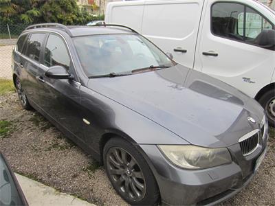 35/25-01 autovettura BMW 330D