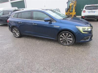 9/2026- Autovettura Renault Nuova Megane Sporter anno 12/2016