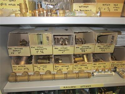 37/25-9- componentistica ed accessori per impianti idraulici,