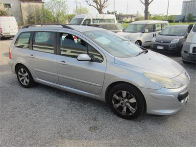 10/23-4- 01 autovettura Peugeot 307 SW