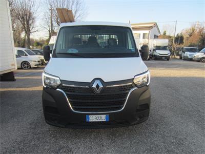 46/25-5- 01 autocarro Renault Master con cassone Chiarvesio