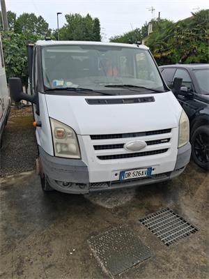 6/25-2- 01 autocarro Ford Transit con cassone Scattolini-cabina doppia